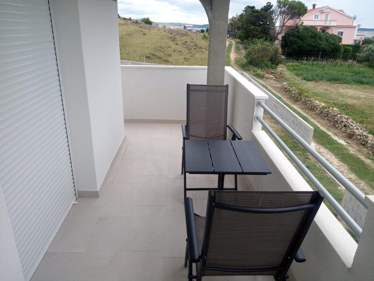 Apartmani Sol Vlasici Pag Town Exterior foto