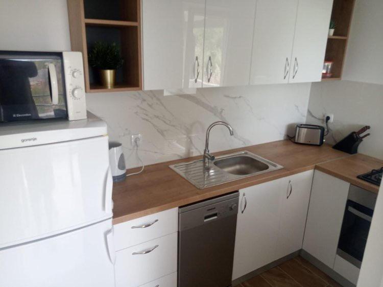Apartmani Sol Vlasici Pag Town Exterior foto
